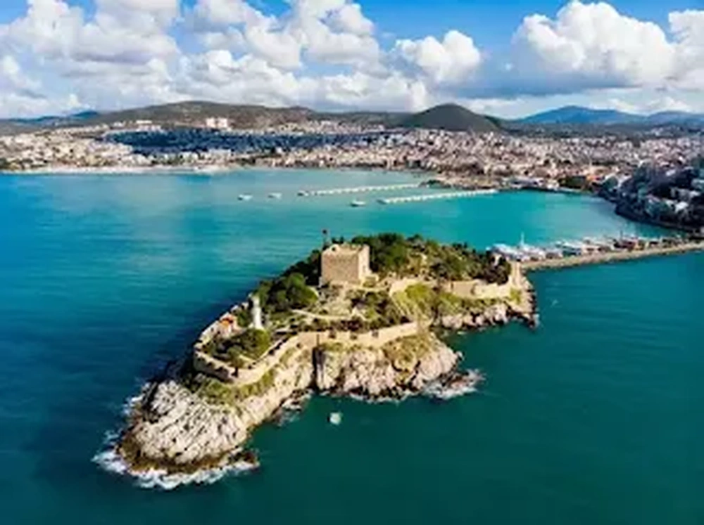 İzmir Havaalanı Transferi; Ön Ödemesiz VIP Ulaşımla Ege'de Güven Kapsamlı Seyahat Uzmanlığı     - İzmir Transfer